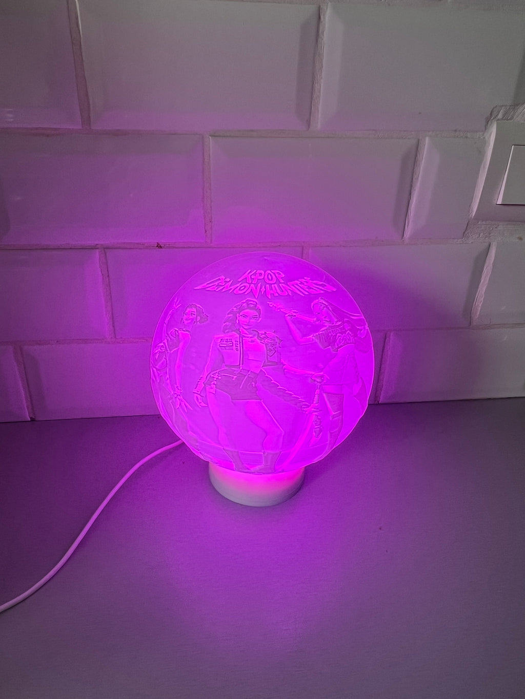 Lampe lithophanie allumée en rose
