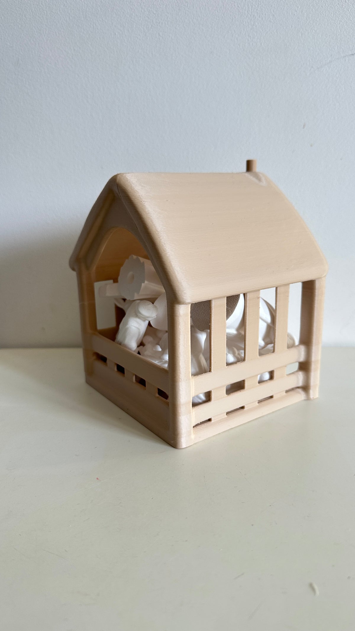 Étable aspect bois de la crèche, vue de face